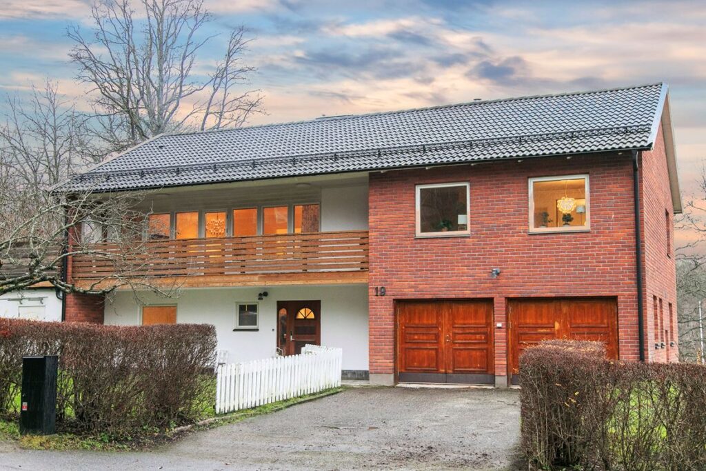 bygge stodmur garage med forrad patrons vag saltsjo duvnas nacka stockholm